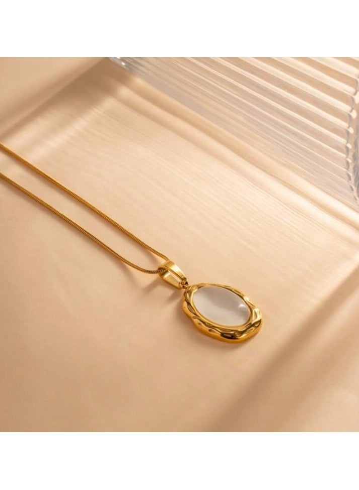 Equal Elegant Gold Stainless Steel Necklace For Women - Image 4