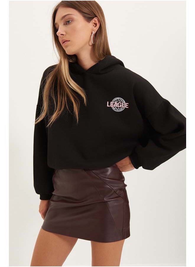 trendyol - Black Back Print Detailed Hooded Thick Inside Fleece Knitted Sweatshirt TWOAW22SW0711 - Image 1