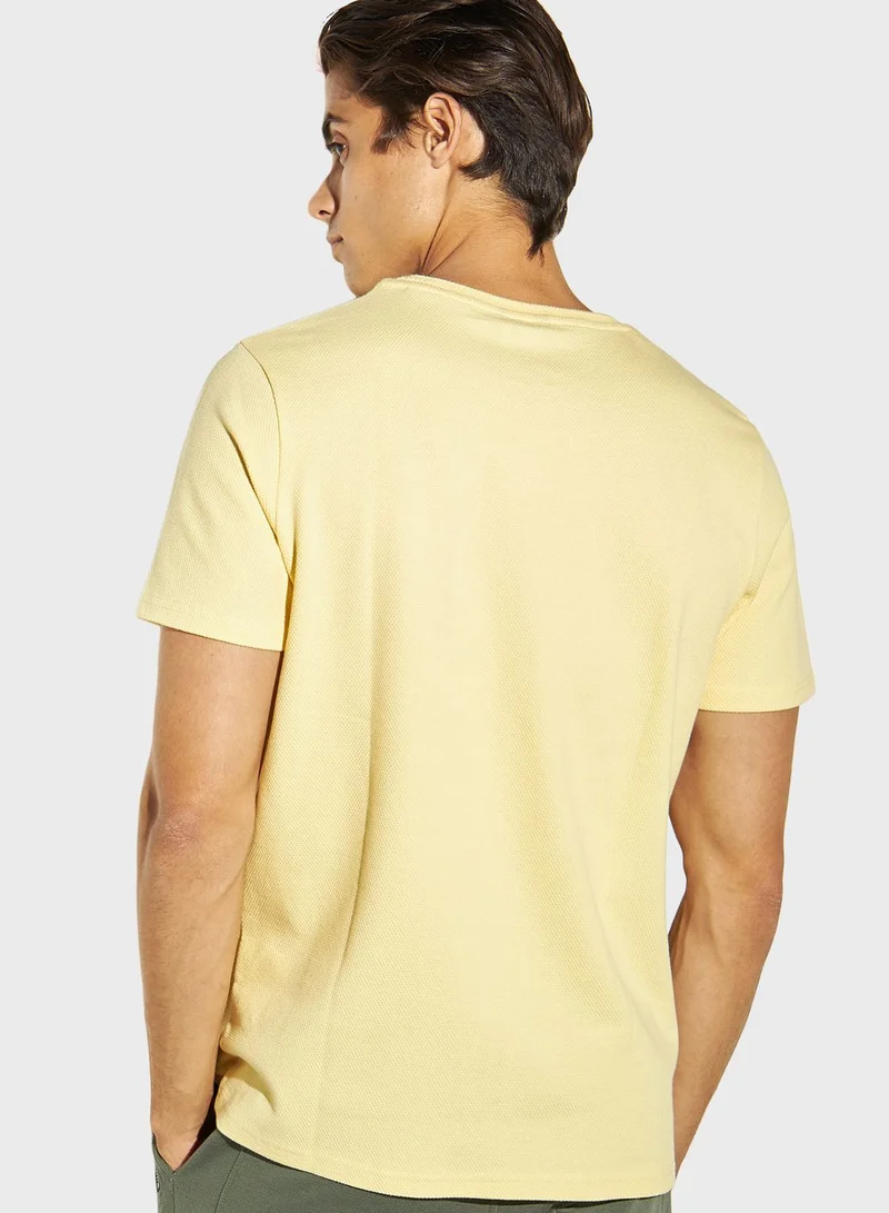 Iconic Essential Crew Neck T-Shirt