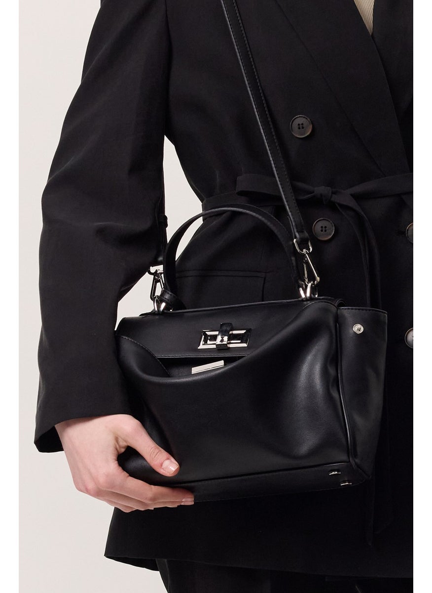 Manuka Arte Shoulder Bag Black  - Image 3