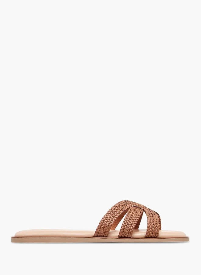 سيليست Women's Textured Slip-On Flat Sandals