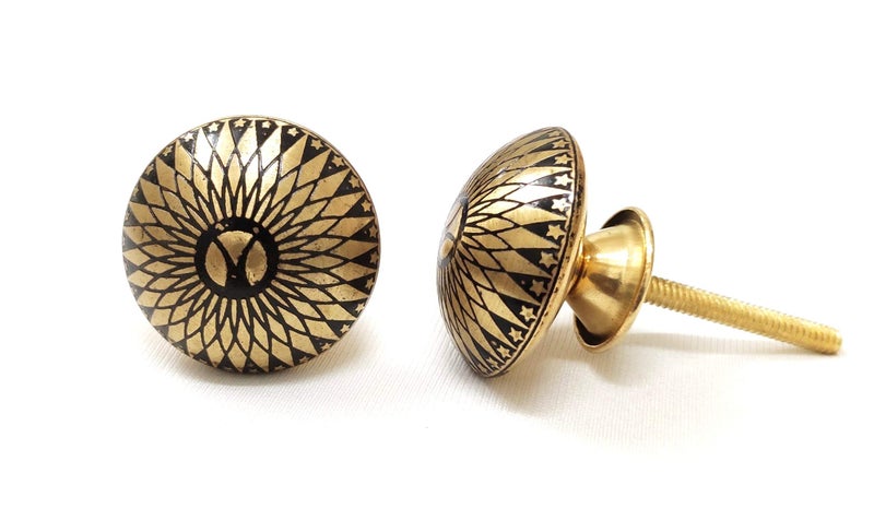 Artshai Brass Handcrafted knob for Door ; cabinets ; Door Pull - Set of 6 pcs (Multicolour ; 6.5x4x4 cm) - Image 3