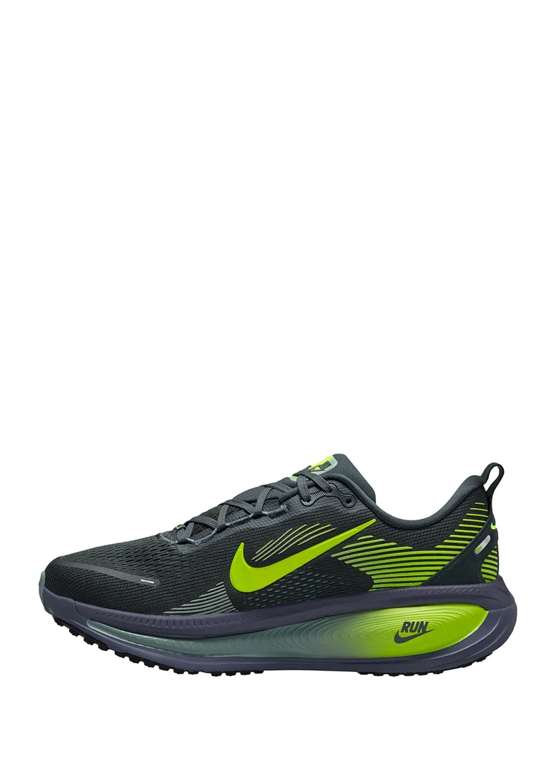 Nike Vomero 18
