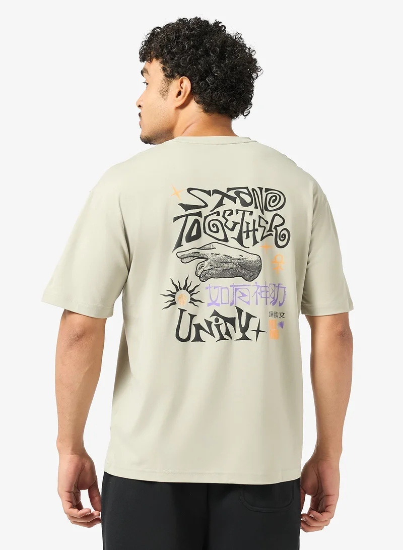 انتا تي شيرت كرة سلة فضفاض بأكمام قصيرة للجنسين