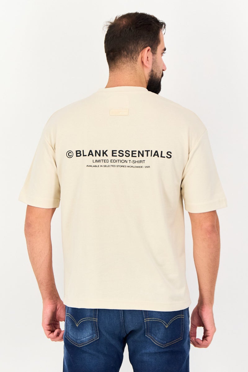 Blank Essentials تي شيرت رجالي بأكمام قصيرة وياقة دائرية بطباعة جرافيك، بيج - Image 4