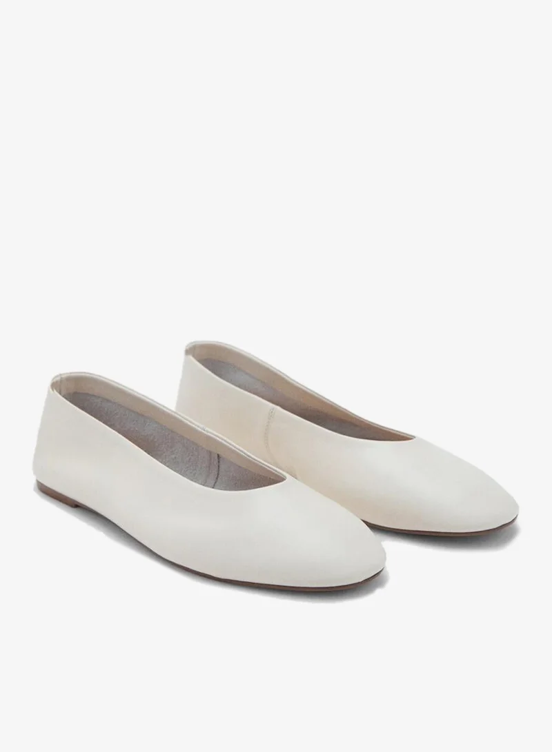 مانجو باليرينا جلد