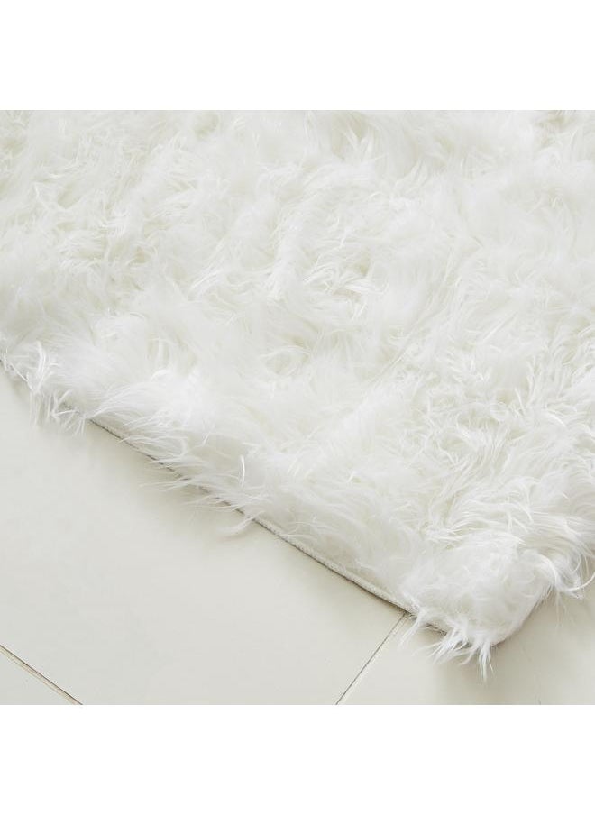 Plush Rug 110X70 Cm - pzsku/Z232D6ACB1E83514A906DZ/45/_/1720280810/60e5fdd4-b546-463e-804c-28d8d4b3e768