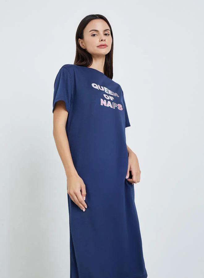 Styli Women Navy Blue Graphic Print Midi Dress