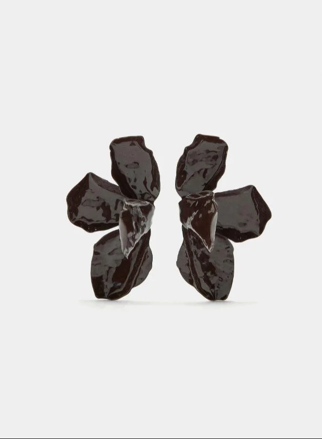 بارفوا أقراط نصف زهرة مع نقش بارز