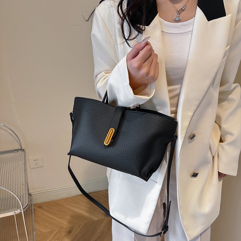 Fashionable Mother-Daughter Commuting Shoulder Crossbody Large-Capacity Handbag 2025 Textured Simple Bag Holder - Image 5