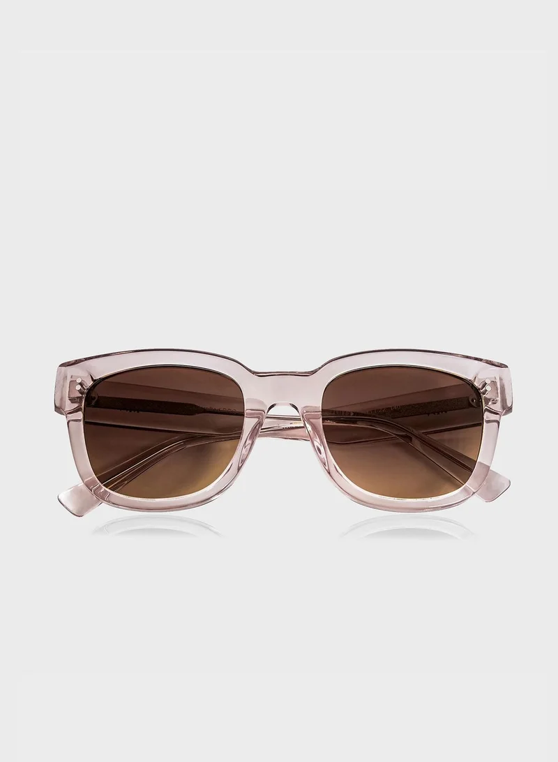 MESSYWEEKEND Transparent Sand Wayfarers Sunglasses