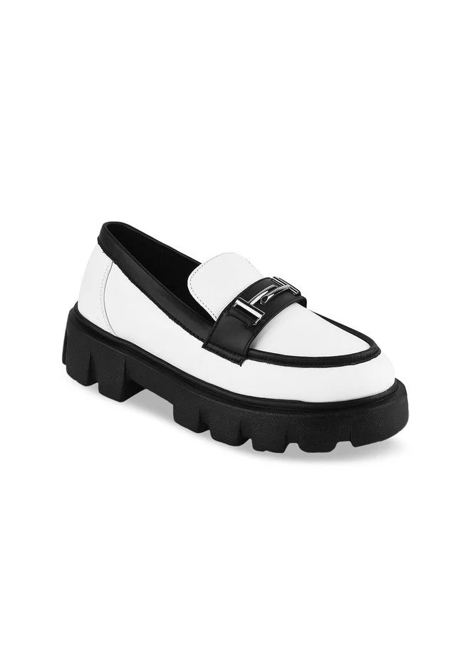شوتوبيا Shoetopia Girls Colourblocked Lightweight Loafers