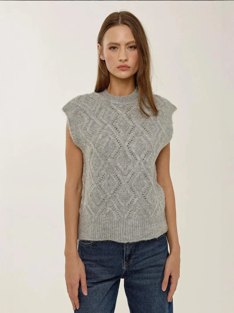 Fitted Knit Sweater Vest