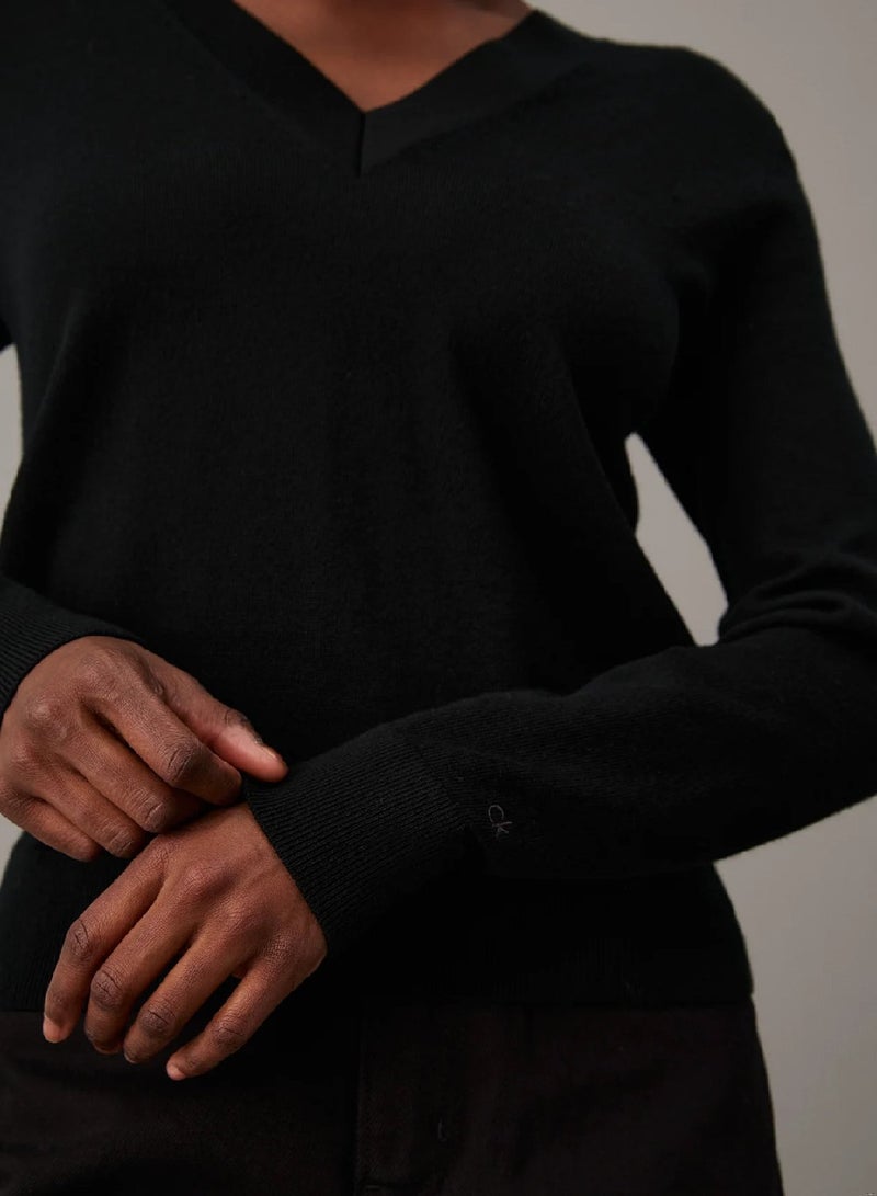 CALVIN KLEIN Merino Wool V-neck Jumper - Image 3