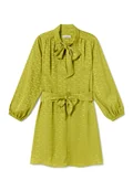 Lola Casademunt lime green