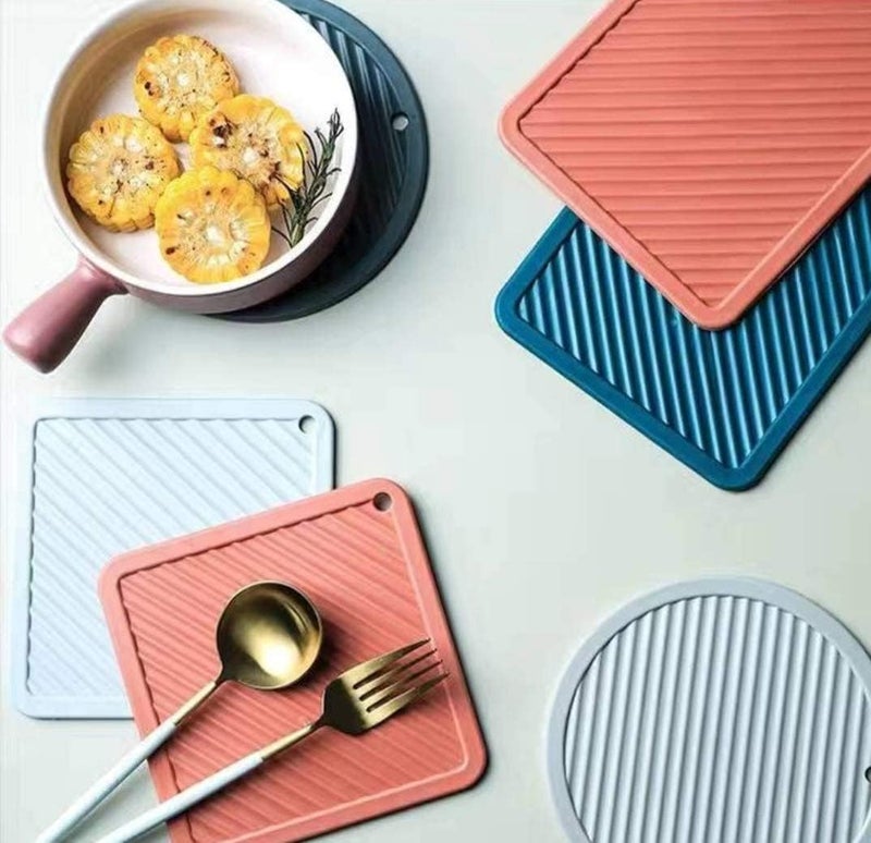 RoarCraft Silicone Table Mats Trivets for Hot Pots Holder, Pads, Pans, Dishes, Spoon Rest, Coasters for Kitchen Cooking & Dining - Waterproof Trivet mat (Deep Grey, 4pcs) - Image 4