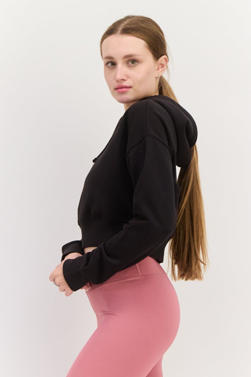PUMA Women Relaxed Fit Long Sleeves Outdoor Classics Cropped Hoodie, Black - Image 2