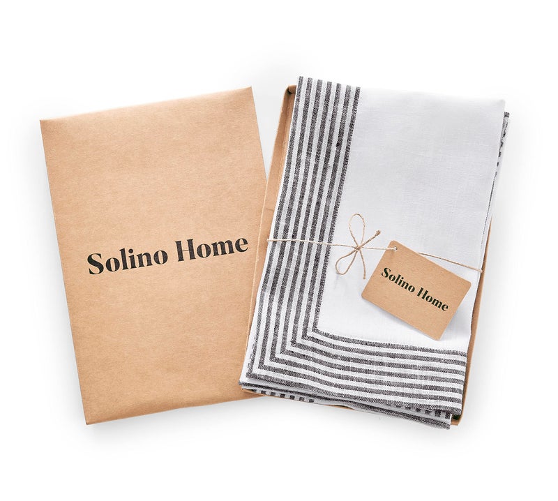 Solino Home Solino Home Linen Dinner Napkins 20 x 20 Inch - 100% Pure Linen Black Cloth Napkins Set of 4 - Lucca  Handcrafted and Machine Washable  - Image 3