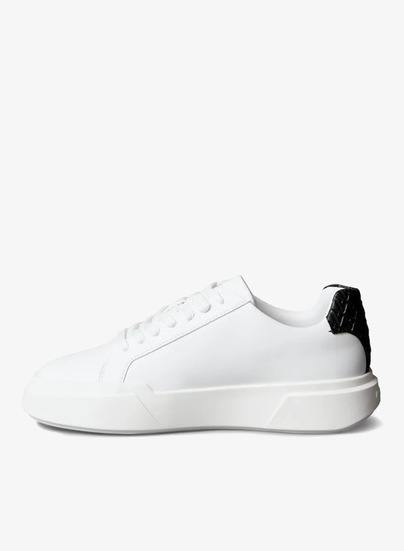 كالفن كلاين جينز حذاء رياضي بسول سميك ورباط