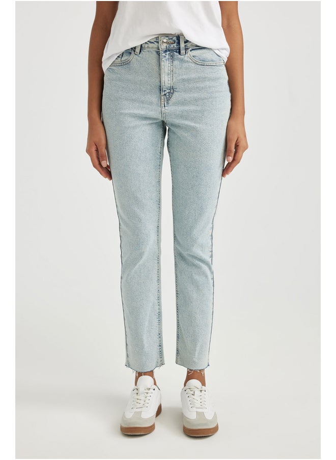 DeFacto - Woman Vintage Straight Denim Trousers - Image 1