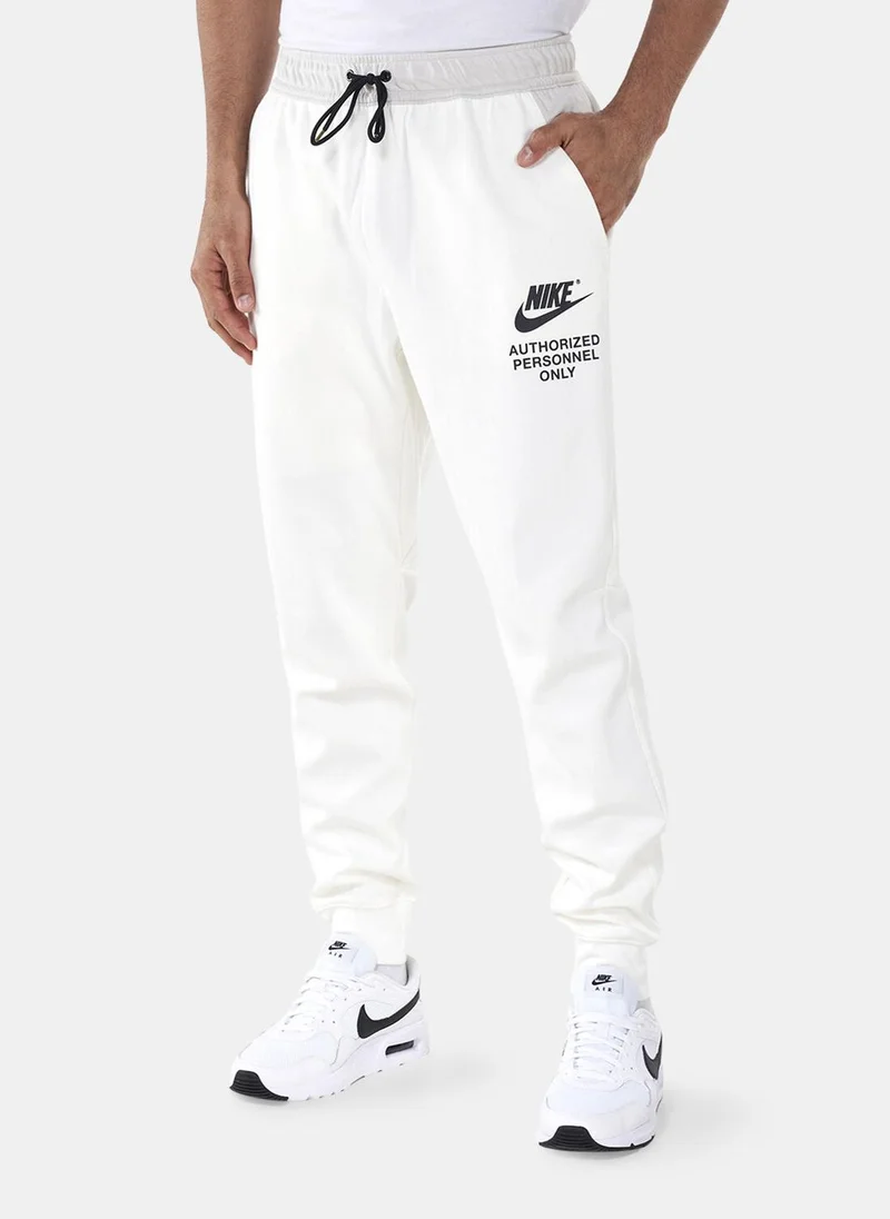 Nike Men's Sportswear Graphic Fleece Joggers