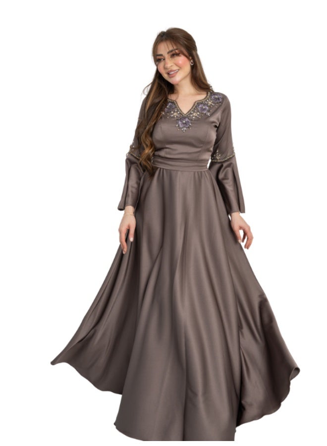 The Pulse of the Opera Dress Royal Elegance in Motion  - Image 1