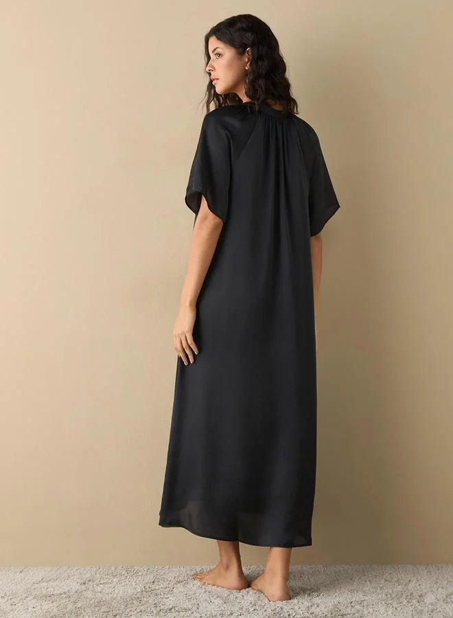 Splash FAV Night Dress with Mandarin Neck and Short Sleeves