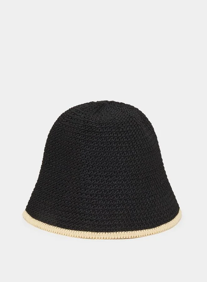 ستايلي Black Contrast Trim Crocheted Bucket Hat