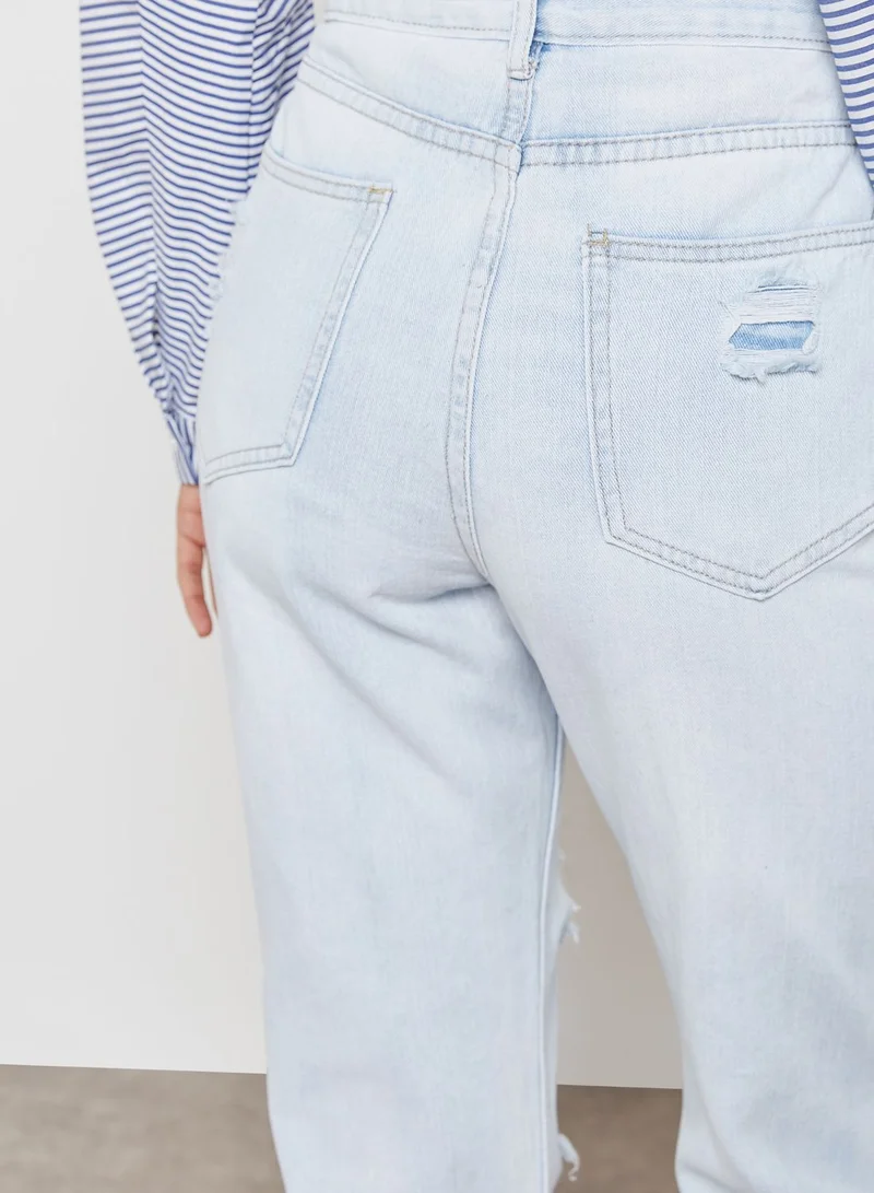 FOREVER 21 Embroidered Ripped Jeans