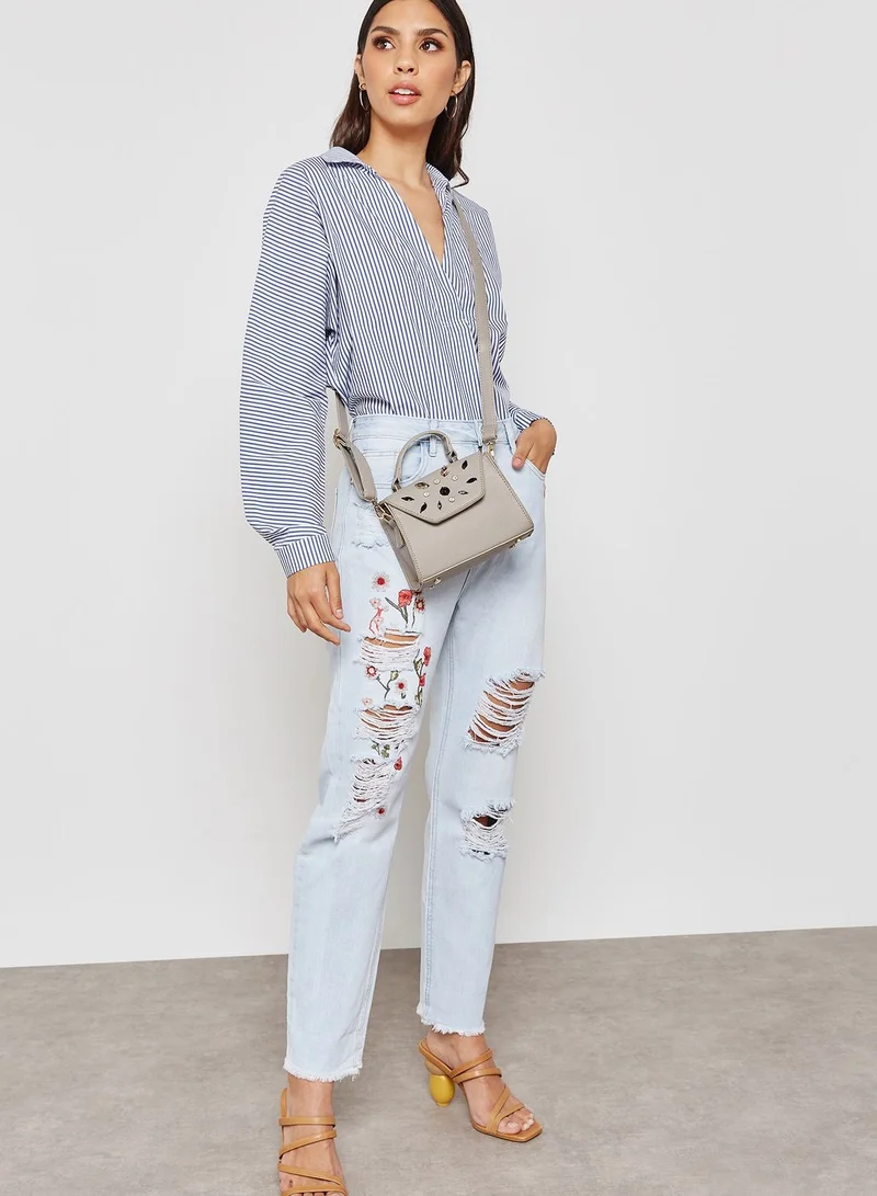 FOREVER 21 Embroidered Ripped Jeans