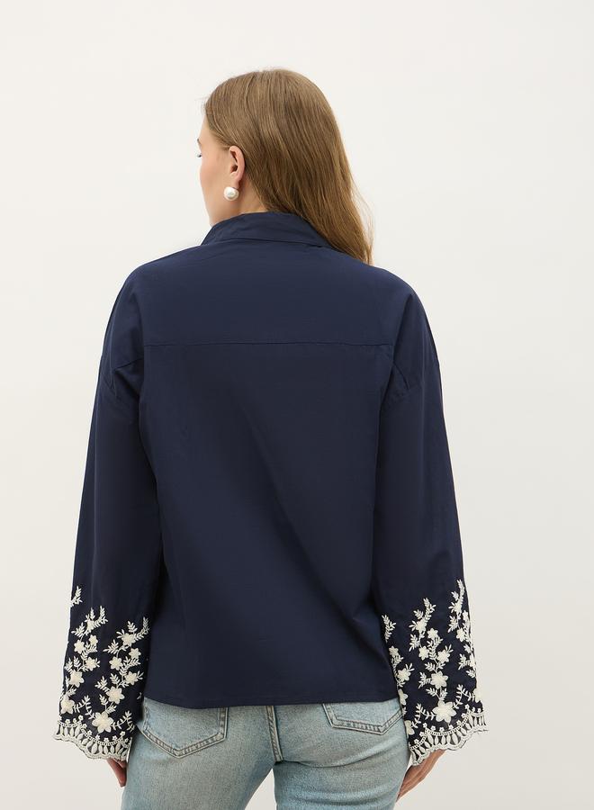 ستايلي بلوزة مُطرّزة بقصة عادية وأكمام واسعة - Image 5