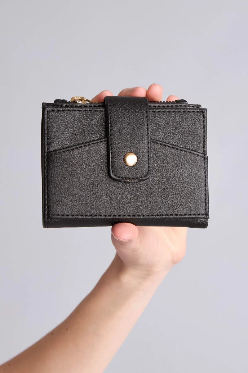 ديفاكتو Woman Faux Leather Wallets