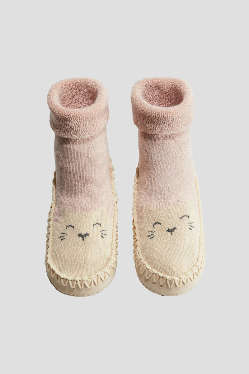 اتش اند ام Moccasins