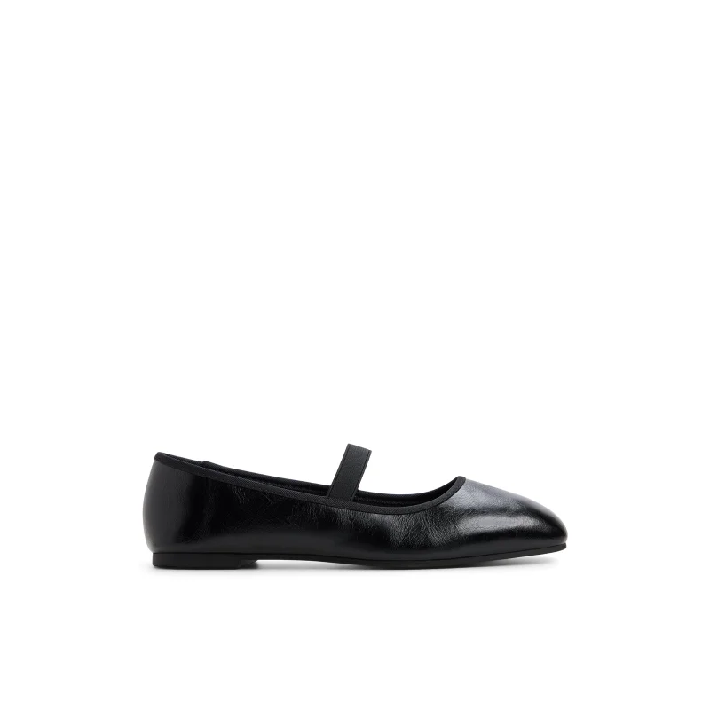 Call it Spring CALL IT SPRING JONNIE BLACK