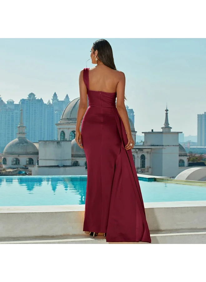 Madam Uniq Fashionable One-Shoulder Off-The-Shoulder Split Dress