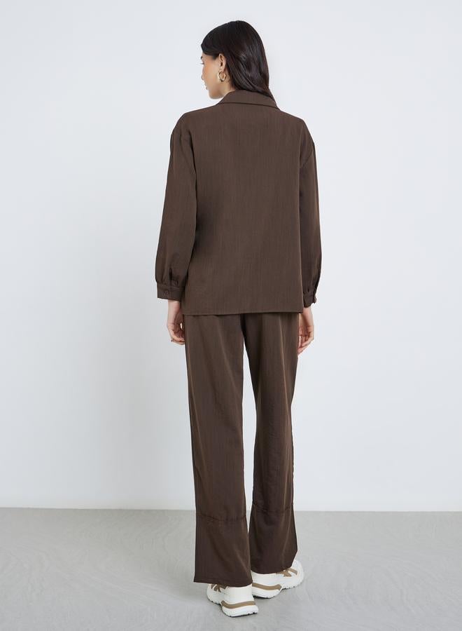 تايك تو طقم قميص بأزرار وسروال فضفاض من قطعتين - Image 4