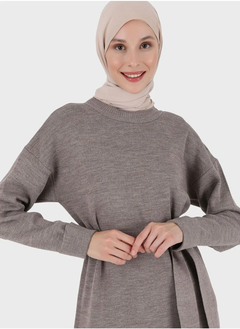Refka by modanisa Belted Round Neck Dress