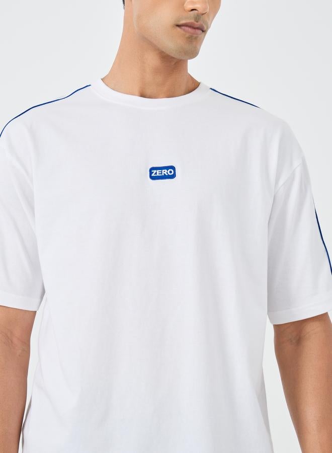 ستايلي تيشيرت أوفر سايز ثقيل بياقة متباينة وأكمام متباينة - Image 3