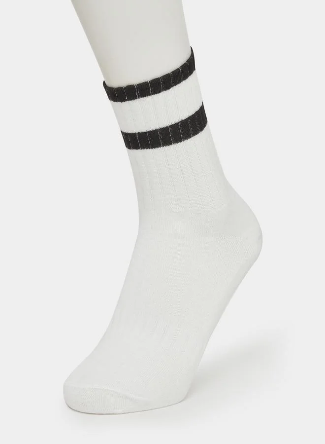 ستايلي مجموعة من 3 جوارب مخططة