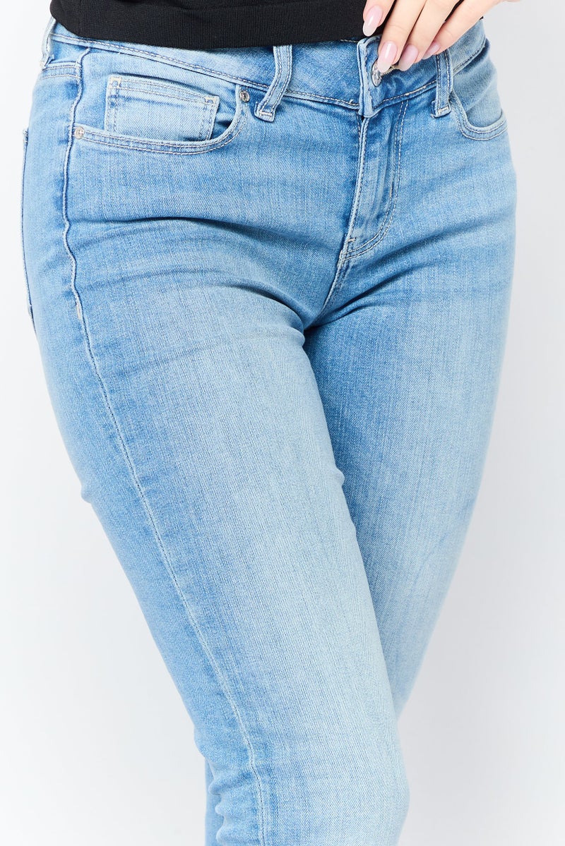 GUESS Women Skinny Fit Washed Denim Jeans, Light Blue - Image 3