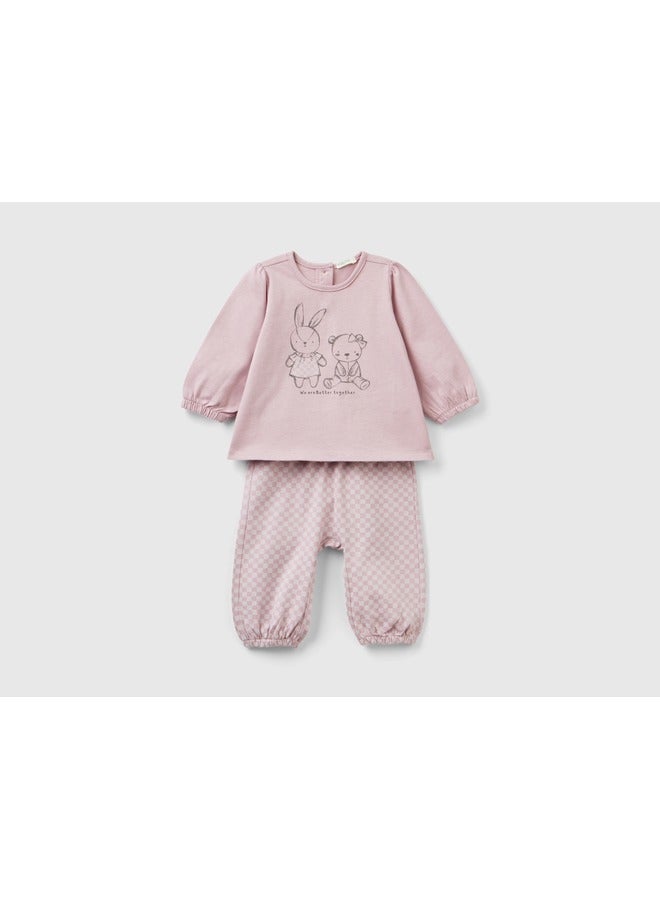 UNITED COLORS OF BENETTON Warm Outfit With Animal Print - Image 1