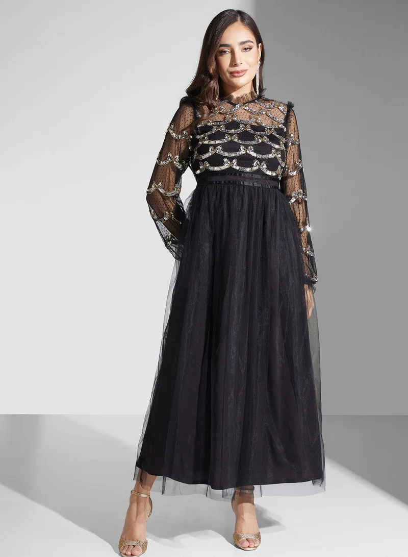 سنوار Embellished Tiered Dress
