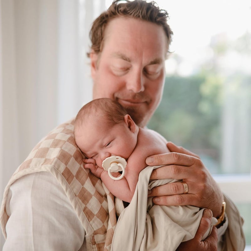 FRIGG فرغ سيلكي سوفت مصاصة سيليكون للأطفال 6-pack في سحر القرفة - خالية من BPA، مصنوعة في الدنمارك (6-18 شهر) - Image 4