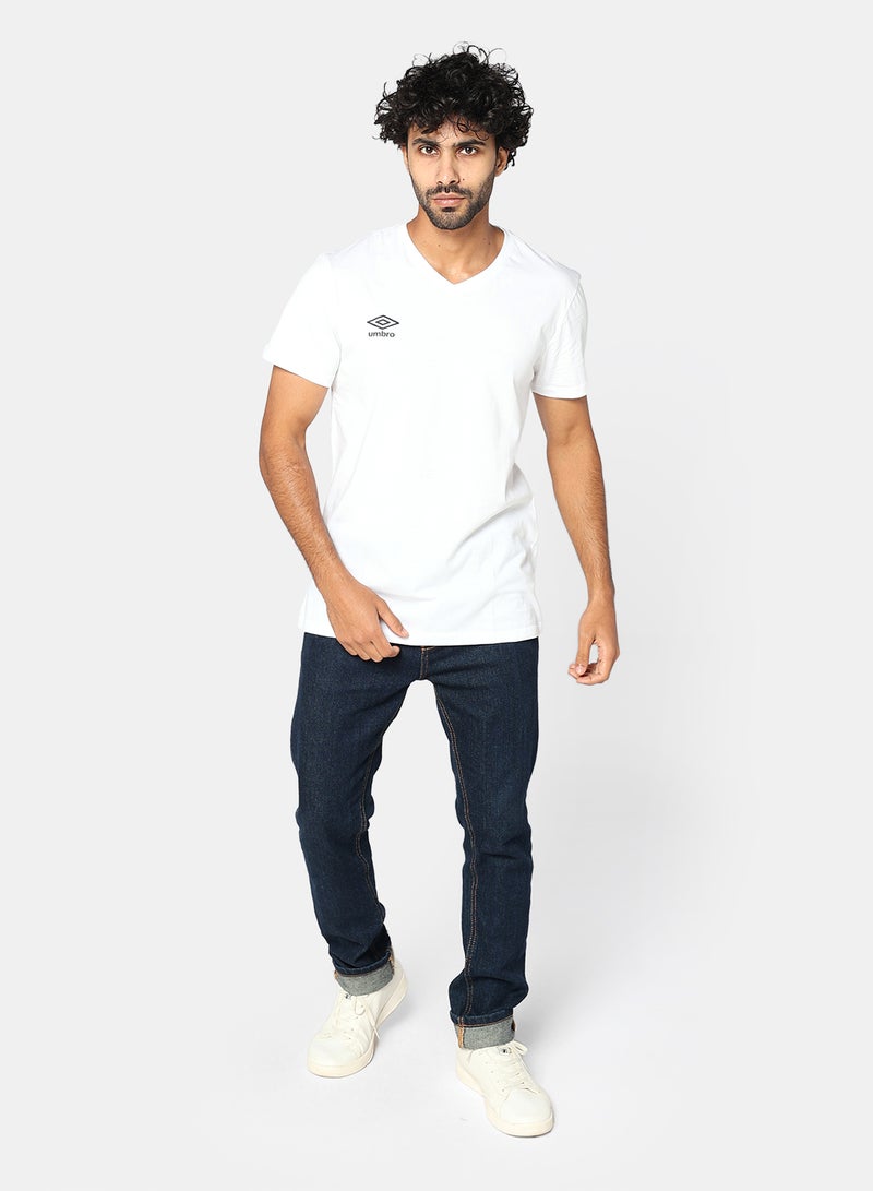 umbro One Colour Print V-Neck T-Shirt - Image 3