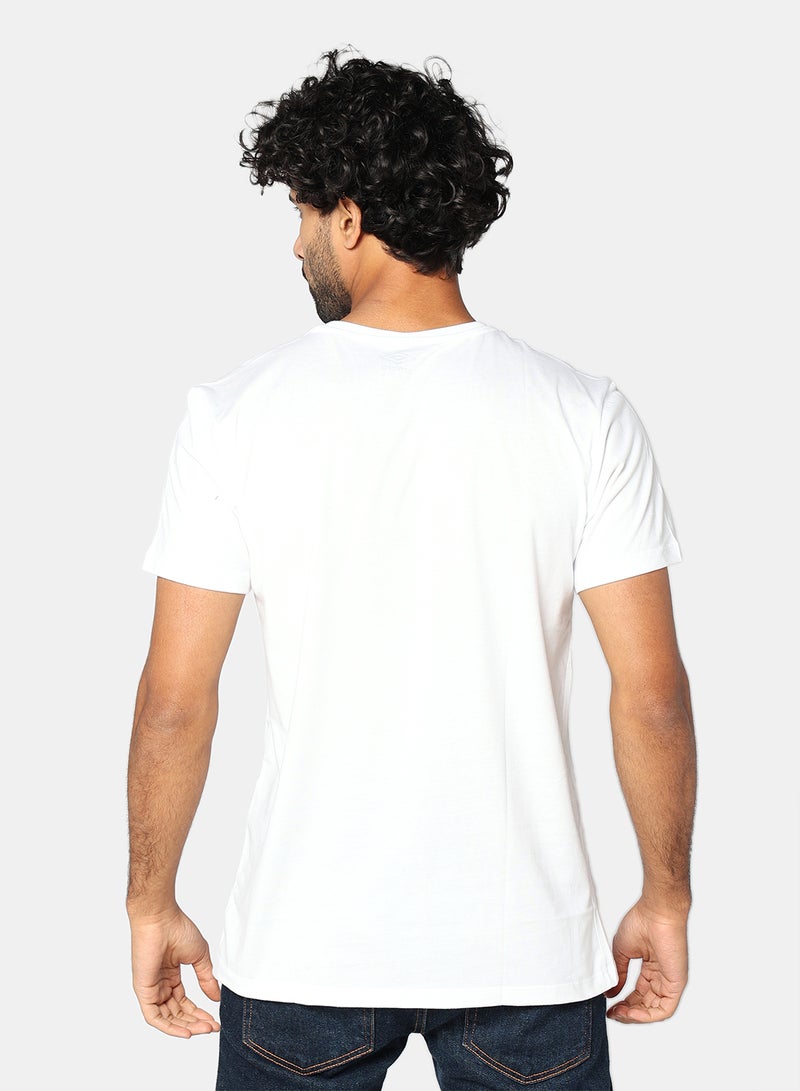 umbro One Colour Print V-Neck T-Shirt - Image 2