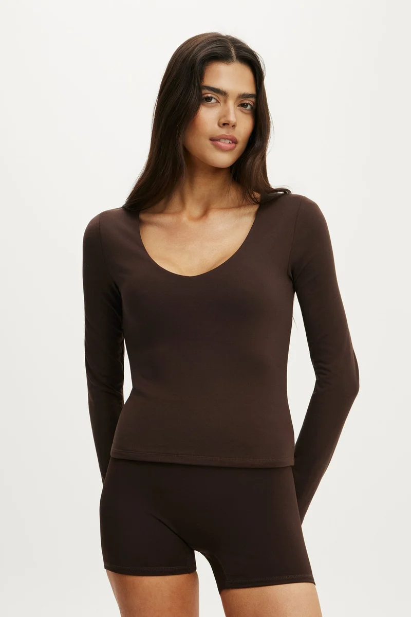ULTRA SOFT SCOOP NECK LONG SLEEVE TOP