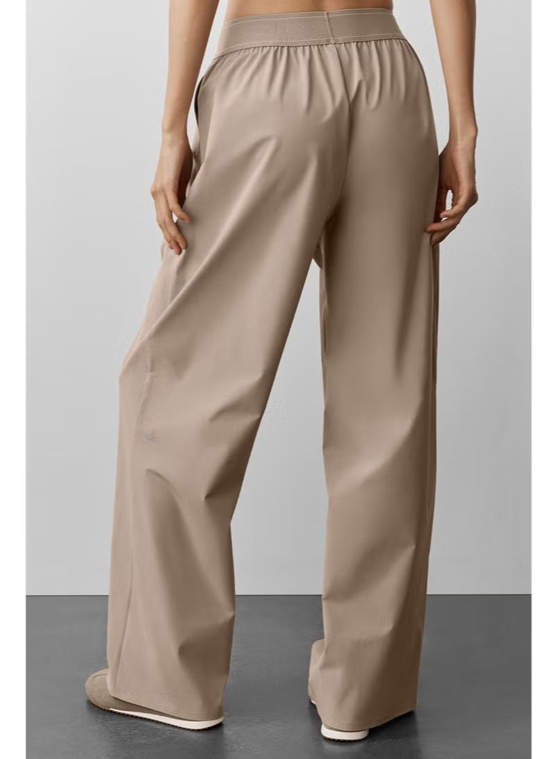 Alo Yoga alo 30" Inseam Suit Up Trouser (Regular) - Image 3