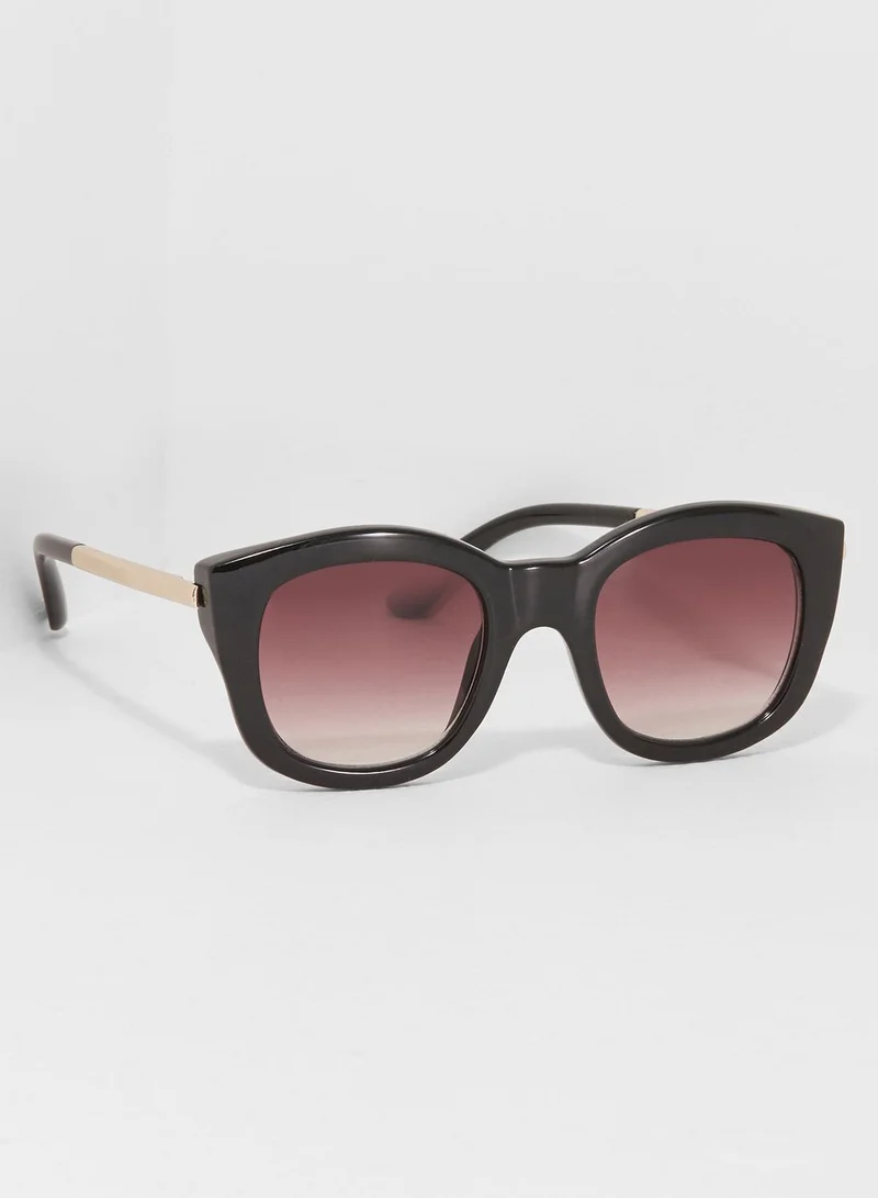 Le Specs Runways Luxe Sunglasses