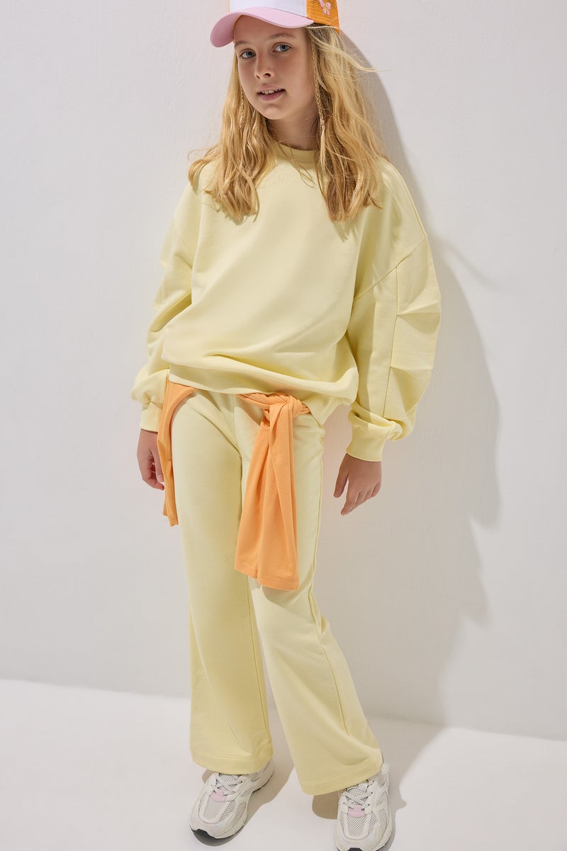 DeFacto Yellow Girl Girl 2-Piece Crew Neck Sweatshirt and Pleated Trousers Set Casual - Image 1