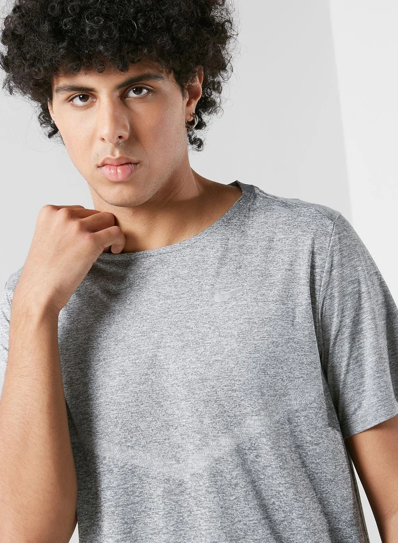 نايكي تيشيرت رايز 365 دراي-فت رانينج للرجال